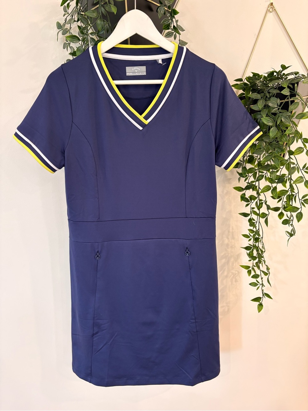 Callaway Navy Short-Sleeve V‑Neck Dress with Yellow & White Trim